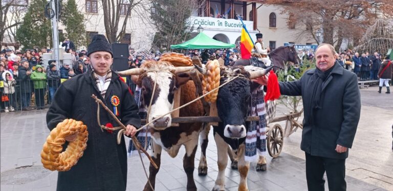 Niculai Barbă, la încheierea ediției Programului „Crăciun în Bucovina”: „Tezaurizăm cu maximă responsabilitatea tot ce ține de zestrea Bucovinei, încurajăm și susținem tinerii să preia și să continue «misiunea» părinților și bunicilor”