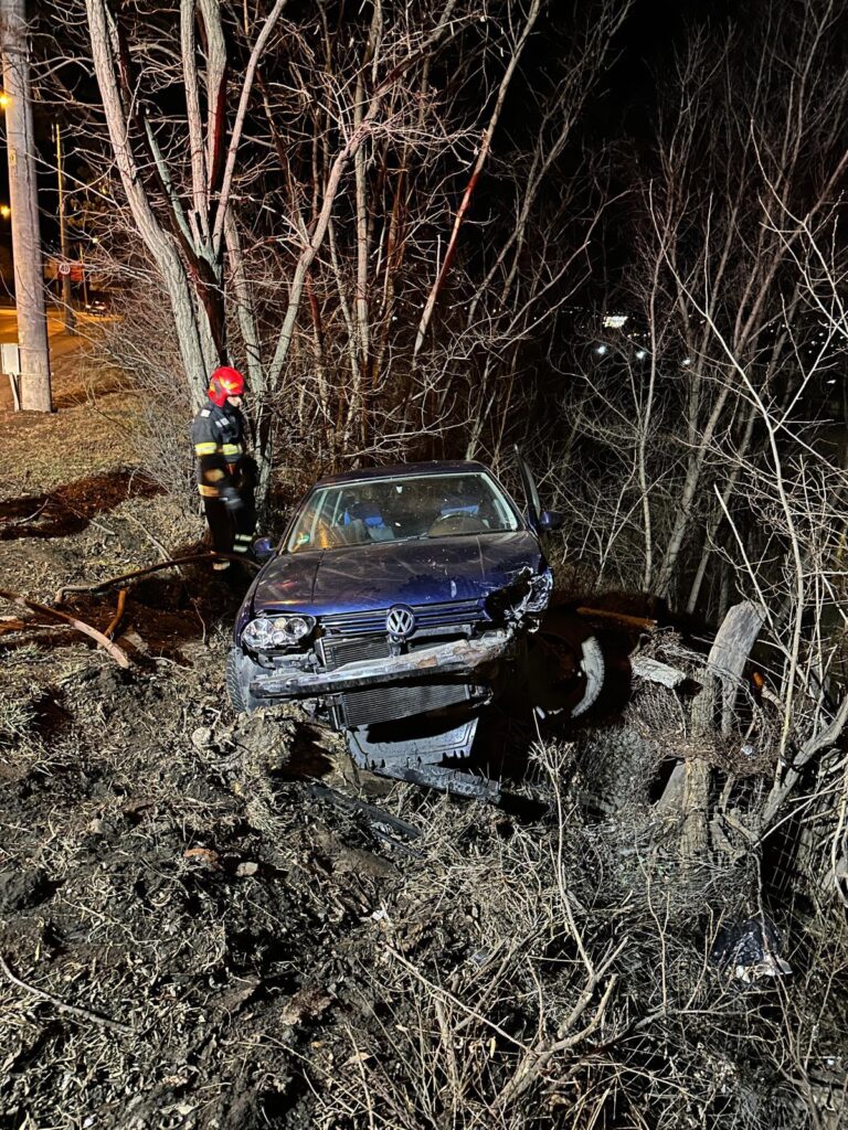 FOTO Accidentele din zona Grupului școlar din Suceava par să nu se mai oprească