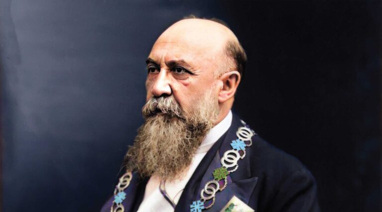 Muzeul Național al Bucovinei organizează vernisajul expoziției „Nicolae Iorga – 150 de ani de la naștere”