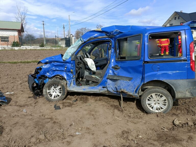 FOTO Un bărbat a murit într-un accident produs la Brăiești