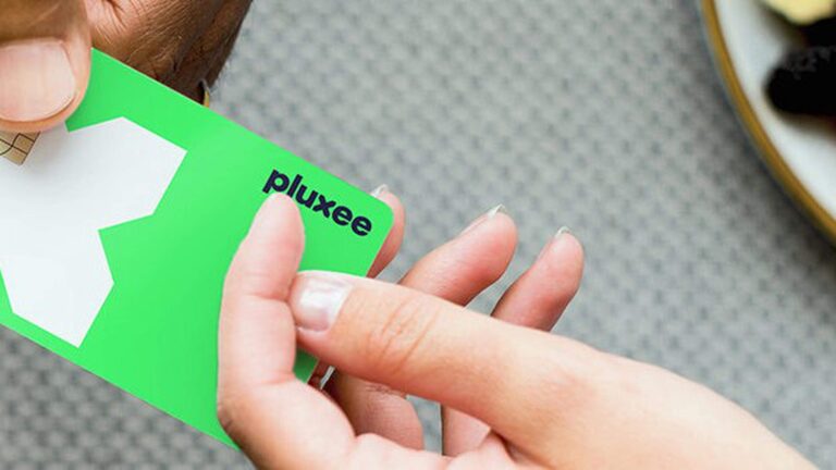 Un sucevean gelos și-a bătut soția și i-a rupt cardul de bonuri de masă