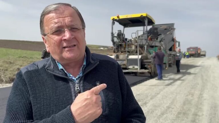 VIDEO FOTO Gheorghe Flutur a vizitat șantierul axialului Suceava – Iași: „Am rugat constructorii să se concentreze zi lumină pentru a scurta perioada de disconfort a populației din zonă”