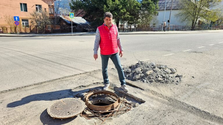 FOTO Gheorghe Apetrii, candidatul PSD la Primăria municipiului Vatra Dornei: „Este inacceptabil ca proiectele pe care le atragem să fie atât de prost monitorizate, să nu fie finalizate la timp sau să necesite reparații imediate după implementare”