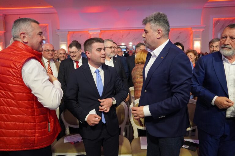 Marcel Ciolacu a venit la Suceava pentru a-și arăta susținerea pentru Gheorghe Șoldan, candidatul PSD la funcția de președinte al Consiliului Județean Suceava: „Dacă am fi avut o administrație performantă la Consiliul Județean, gândiți-vă cât de mult s-ar fi dezvoltat județul dumneavoastră”