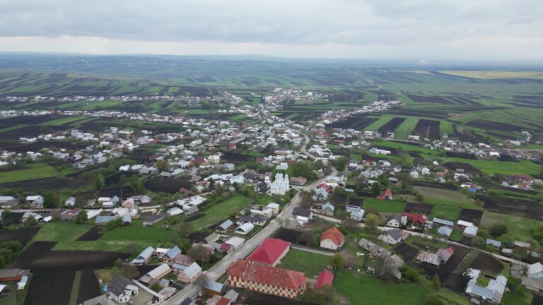 FOTO Proiecte de peste 6 milioane de euro aduse în comuna Calafindești de primarul Adrian Frîncu: „Aproximativ 90% din satul Calafindești va fi racordat la sistemul de apă și canalizare”