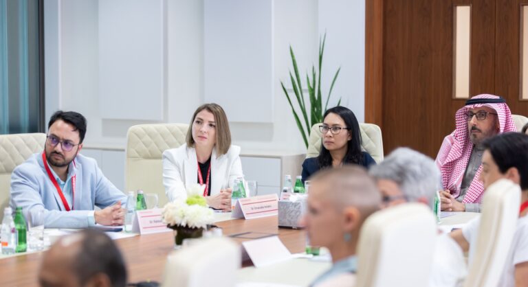 FOTO Medicul din Fălticeni, Emanuela Mercore Huțanu, a semnat din partea României Declarația de la Doha pentru Medicina Stilului de Viață: „Ne propunem să educăm și să sprijinim oamenii să preia controlul asupra sănătății și bunăstării lor”