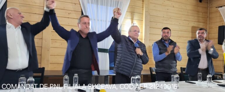 FOTO Gheorghe Flutur îl susține pe Gheorghe Coroamă la Primăria Putnei