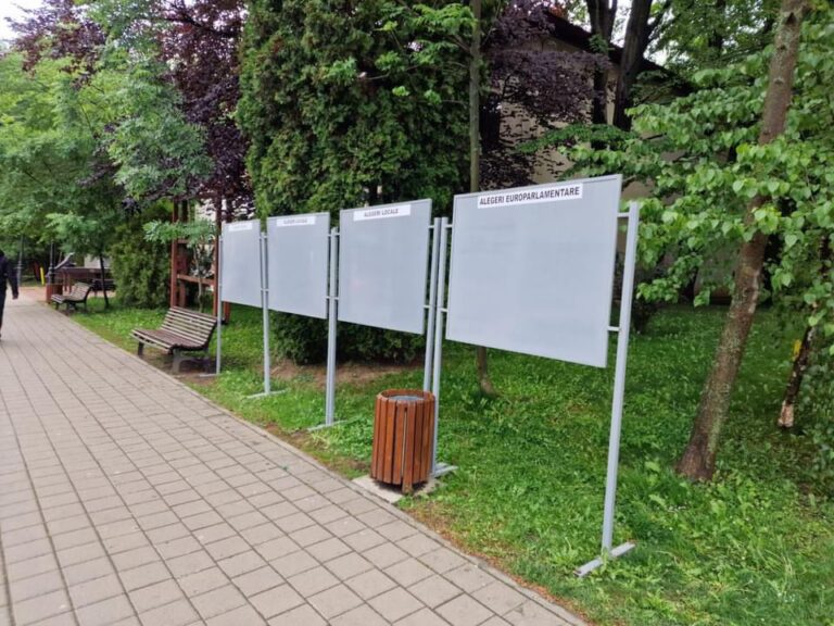 FOTO Panouri de afișaj pentru alegerile locale și europarlamentare au fost amplasate în 32 de locații din municipiul Suceava
