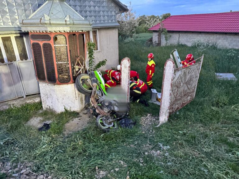 VIDEO FOTO Un tânăr a murit într-un accident de motocicletă, la Dumbrăveni