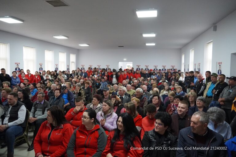 FOTO Gheorghe Șoldan, candidatul PSD pentru funcția de președinte al CJ Suceava, a rămas încântat de întâlnirea avută cu Eduard Wendling de la Păltinoasa, la care au participat peste 800 de persoane: „Erau atât de mulți încât o bună parte dintre ei au urmărit discuția de afară, din fața căminului”