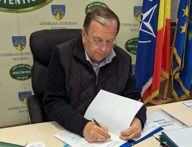 FOTO Gheorghe Flutur a semnat acordul de parteneriat cu CNAIR pentru realizarea documentației aferente tronsonului Suceava – Gura Humorului al Autostrăzii Nordului