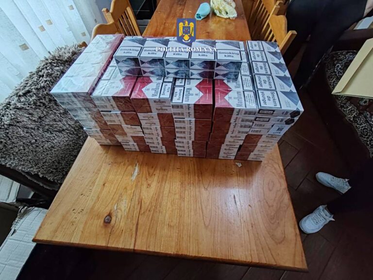 FOTO Bunuri de contrabandă în valoare de 40.000 de lei confiscate de polițiștii suceveni în urma unor percheziții făcute pe raza județului