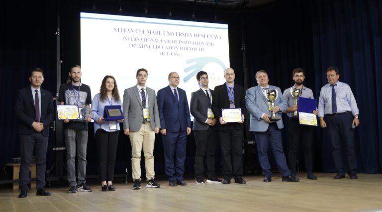 FOTO Expoziţia de Inovare si Educație Creativă pentru Tineret, ediția a VIII-a, organizată de USV