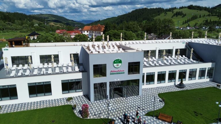FOTO Stațiunea balneară Dorna Candrenilor își deschide oficial porțile publicului larg: „Vă pregătim surprize speciale, inclusiv evenimente și oferte promoționale exclusiv pentru cei care ne vor vizita în prima săptămână”