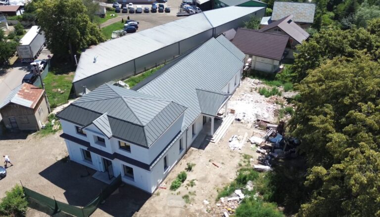 FOTO Localnicii din Ipotești beneficiază de un Cămin Cultural impecabil: „Ne bucurăm că am finalizat toate lucrările din interior”