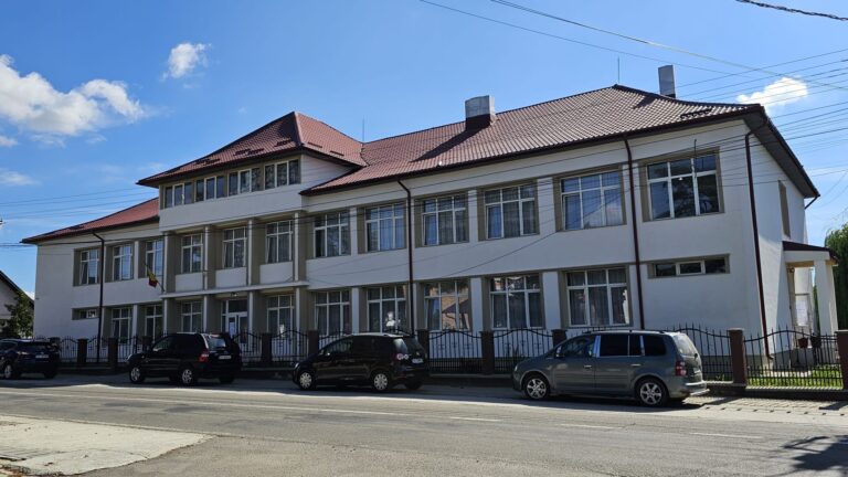 Populația școlară din comuna Iaslovăț este într-o creștere accentuată: „Fluxul copiilor este în creștere nu în descreștere și avem nevoie de spațiu”