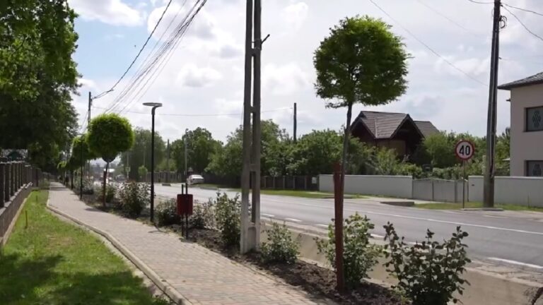 FOTO Investiții importante făcute de administrația publică din Salcea, condusă de primarul Ezekiel Belțic, pentru modernizarea iluminatului stradal