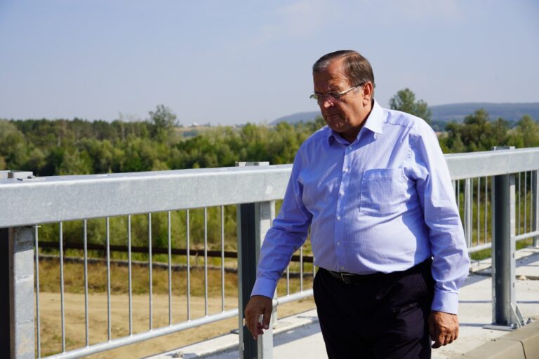 FOTO Vizită făcută de Gheorghe Flutur pe axialul Suceava – Iași: „10 localități sunt deservite de 74 de kilometri de drumuri județene modernizate de Consiliul Județean Suceava”
