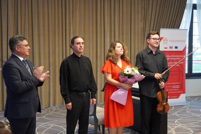 FOTO Zilele Culturii Polone au debutat cu un concert de muzică clasică: „Ne bucurăm foarte mult că putem sărbători aici, la Moara, la noua noastră Casă Polonă”