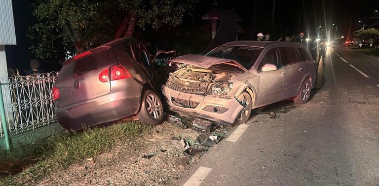 FOTO Accident produs la Adâncata de un șofer care s-a urcat beat la volan