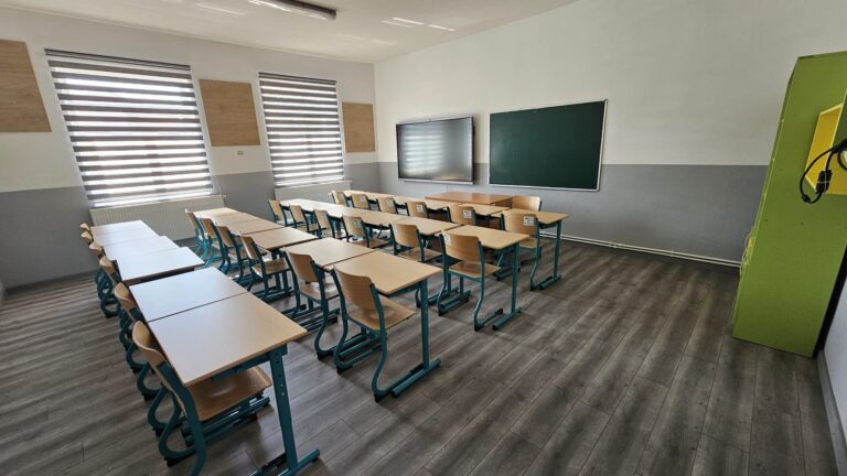 FOTO Școala Gimnazială din Voitinel, un exemplu de modernizare și sustenabilitate în educația rurală: „Suntem mândri de reușita acestui proiect care oferă copiilor noștri condiții moderne de studiu”