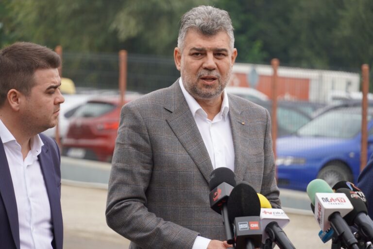 FOTO Premierul Marcel Ciolacu laudă succesul afacerii Carpatis Suceava: „Acesta este modelul de afaceri pe care vrem să îl vedem replicat în întreaga țară”