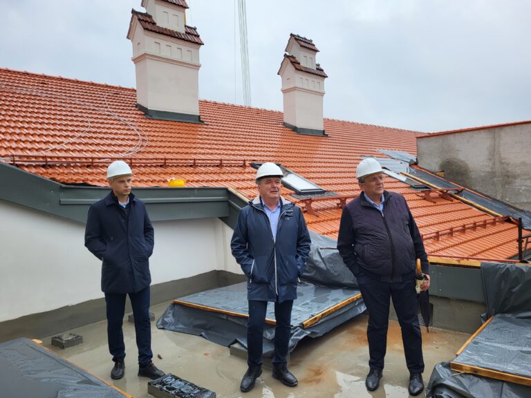 FOTO Stadiul lucrărilor la Palatul Administrativ din Suceava a ajuns la 70%: „Această clădire este extrem de importantă pentru județul Suceava și pentru întreaga zonă”