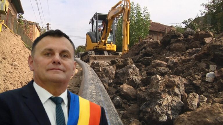 Comuna Dorna Candrenilor continuă pe drumul modernizării sub conducerea primarului Dănuț Candrea: „Am fost norocoși să colaborăm cu un constructor care își face treaba rapid și cu profesionalism”