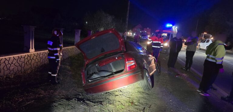 Un tânăr din Vicovu de Sus a lovit cu mașina doi pietoni, la Milișăuți