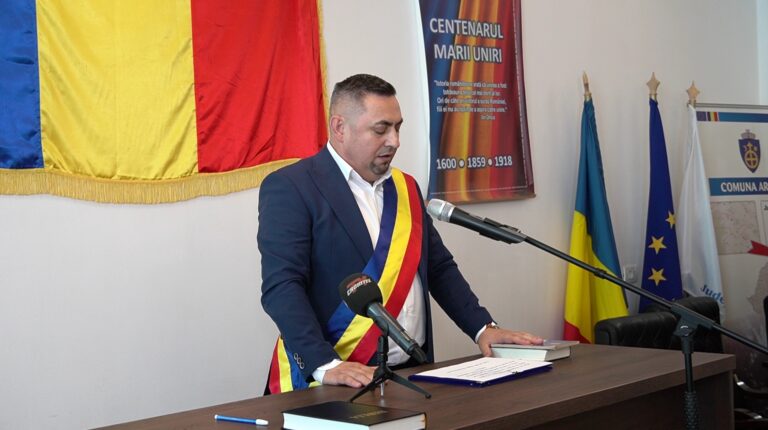 Dan Tiperciuc a depus jurământul de învestire ca primar al comunei Arbore: „Este o onoare și o responsabilitate imensă. Avem în spate experiență constructivă și rezultate pe măsură”