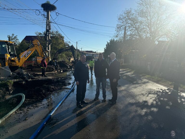 Gheorghe Flutur l-a lăudat pe primarul Vasile Iliuț pentru că a adus civilizația în orașul Vicovu de Sus