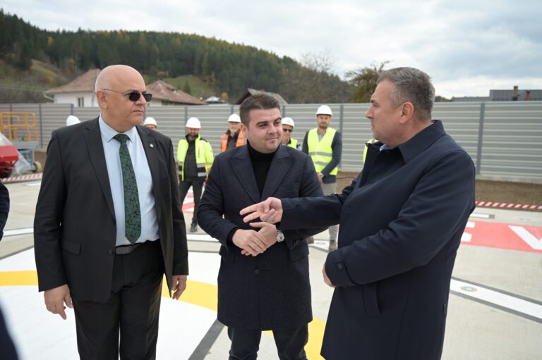 Gheorghe Șoldan: „Heliportul de la Câmpulung Moldovenesc va fi operațional în câteva luni. Stadiul lucrărilor este de peste 90%”
