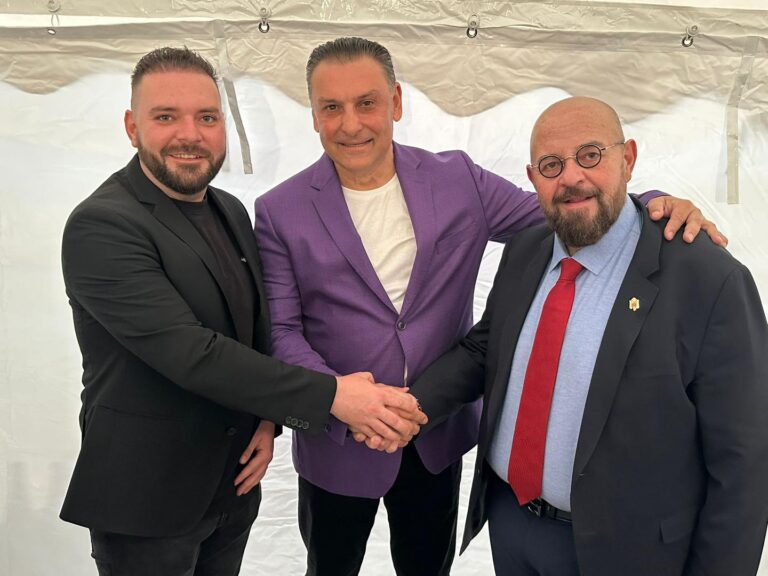 Mesajul deputatului Vlad – Piedone Popescu de Ziua Internațională a Romilor: „Cetățenilor de etnie romă din Sectorul 5, dar și celor care au venit din alte orașe ale țării la petrecerea din Parcul Sebastian, le doresc distracție plăcută”