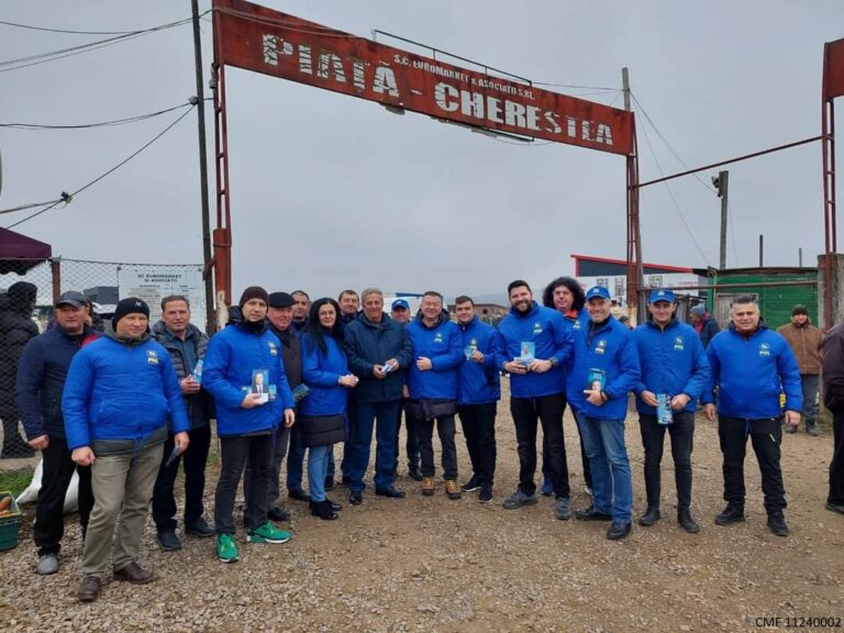 Echipa PNL a fost prezentă în piața de la Verești pentru a discuta direct cu cetățenii despre alegerile parlamentare și prezidențiale ce urmează