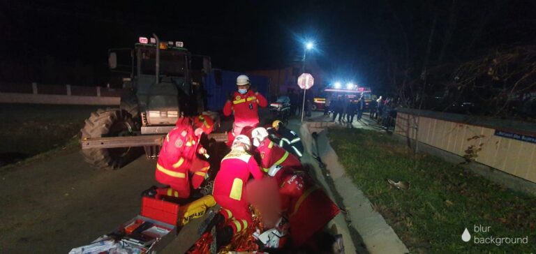 Un băiat de 13 ani și-a pierdut viața în urma unui accident produs între un tractor și un scuter, la Bosanci