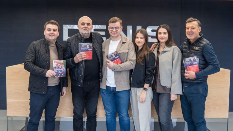 Gheorghe Șoldan și Vasile Rîmbu au fost în vizită la fabrica de încălțăminte Denis: „Avem nevoie de susținere pentru proiectele mari de dezvoltare a municipiului Suceava și a județului Suceava”