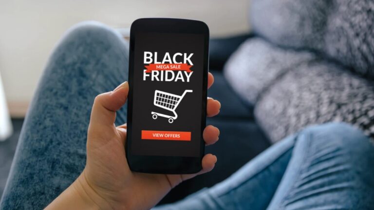 Sfaturile polițiștilor suceveni pentru a nu cădea pradă fraudelor online din perioada Black Friday