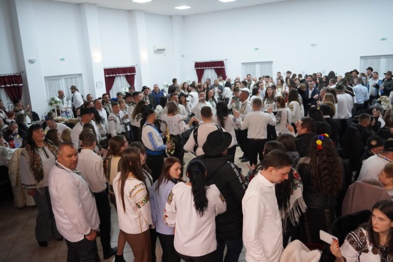 Balul Gospodarilor de la Valea Moldovei: Tradiție, bucurie și voie bună în a treia zi de Crăciun