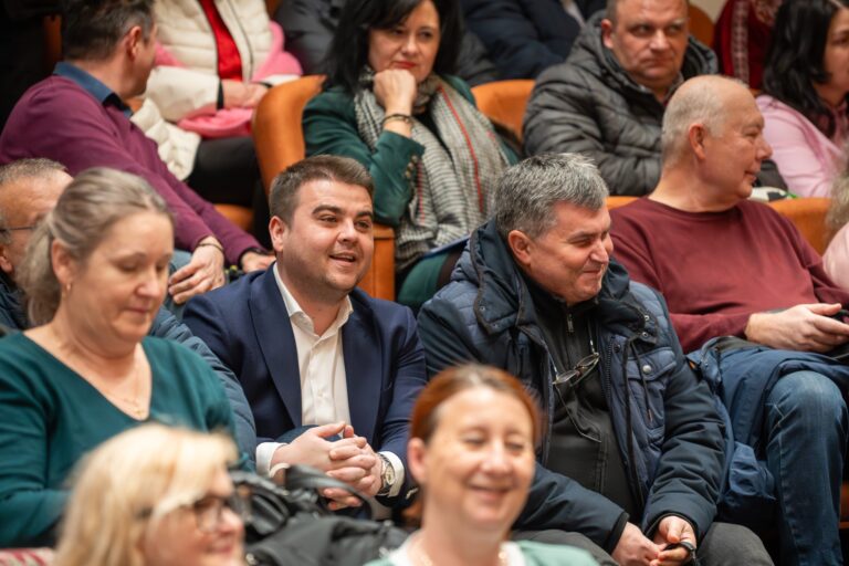 Gheorghe Șoldan le-a transmis angajaților de la Consiliul Județean Suceava un Crăciun fericit și Sărbători liniștite