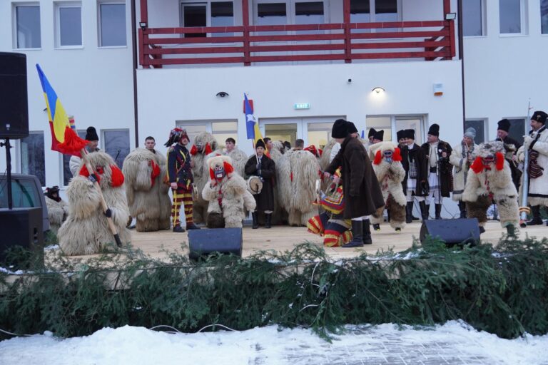 Tradițiile Străvechi au prins viață la Râșca, la Festivalul de Obiceiuri de Iarnă pe stil vechi, ajuns la cea de-a III-a ediție: „Moștenirea noastră culturală are viitor”
