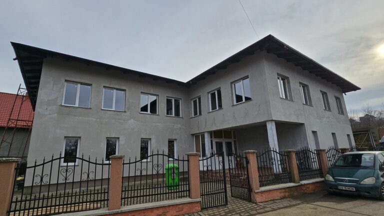 Educația în prim-plan la Iaslovăț: Extinderea Grădiniței nr. 1, modernizarea Școlii Gimnaziale nr. 1 și investiții în dotări școlare