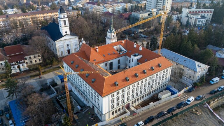 Lucrările de consolidare, restaurare și reabilitare a Palatului Administrativ al județului Suceava au fost realizate într-un procent de 75%: „Mă voi asigura că această investiție importantă va continua și va fi dusă la bun sfârșit”