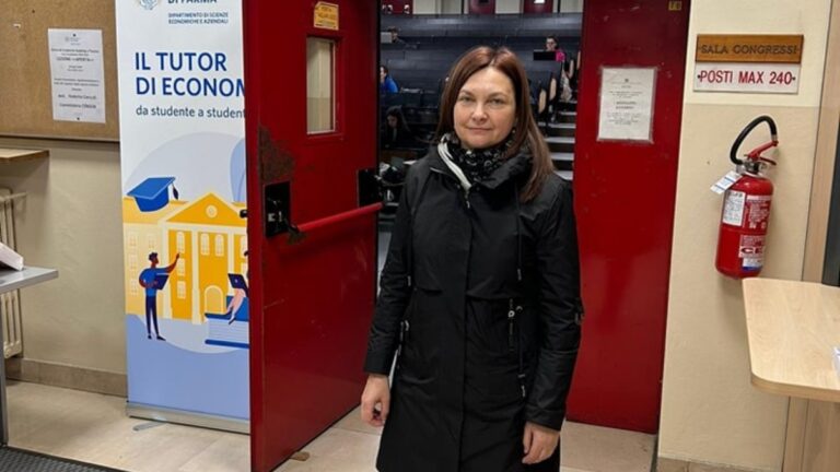 Deputatul Veronica Grosu a cerut demisia ministrului Investițiilor și Proiectelor Europene, Marcel Boloș, pentru lipsa soluțiilor pentru încasarea celei de-a 3-a cereri de plată din PNRR
