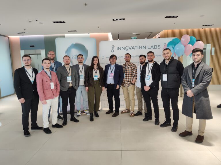 Echipele Universității „Ștefan cel Mare” din Suceava au participat cu succes la Hackathon-ul Innovation Labs 2025