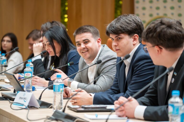 Gheorghe Șoldan, după întâlnirea cu reprezentanții elevilor din județ, la Adunarea Generală a Consiliului Județean al Elevilor: „Mă bucur că am avut un dialog deschis cu tineri care vor să se implice și să aducă schimbări reale în școlile lor, în comunitățile lor”