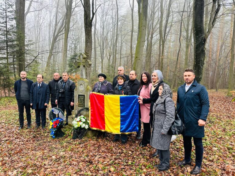 AUR a fost prezent la ceremonia de comemorare a românilor martiri de la Fântâna Albă