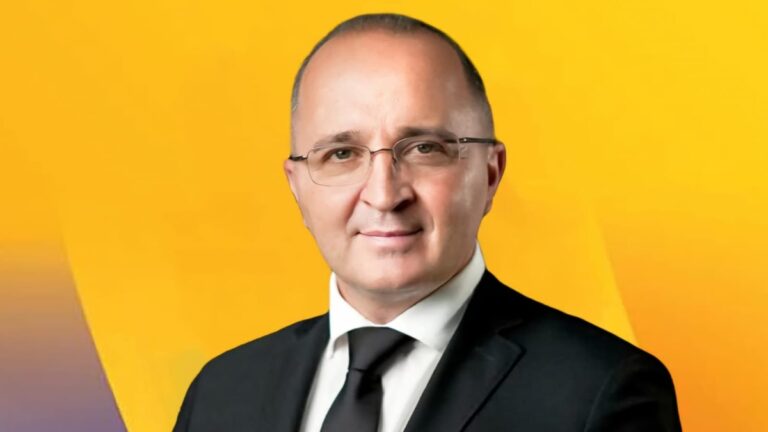 Deputatul Petru-Gabriel Negrea trage un semnal de alarmă în Parlament: „Românii din nordul Bucovinei, prigoniți pentru ceea ce sunt ei”