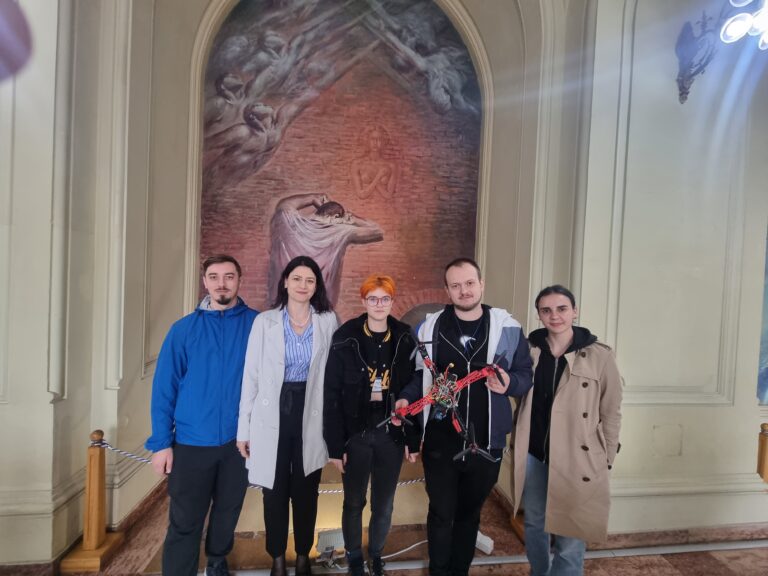 Studenții USV au câștigat Premiul Special oferit de compania Continental la cea de-a XVI-a ediție a concursului Microcontrolere și Aplicații „Mihail Konteschweller”