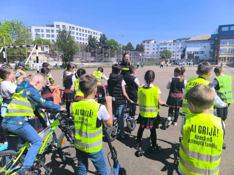 Peste 1.500 de copii din județ au luat parte la activități interactive cu rol educativ-preventiv desfășurate de polițiștii suceveni