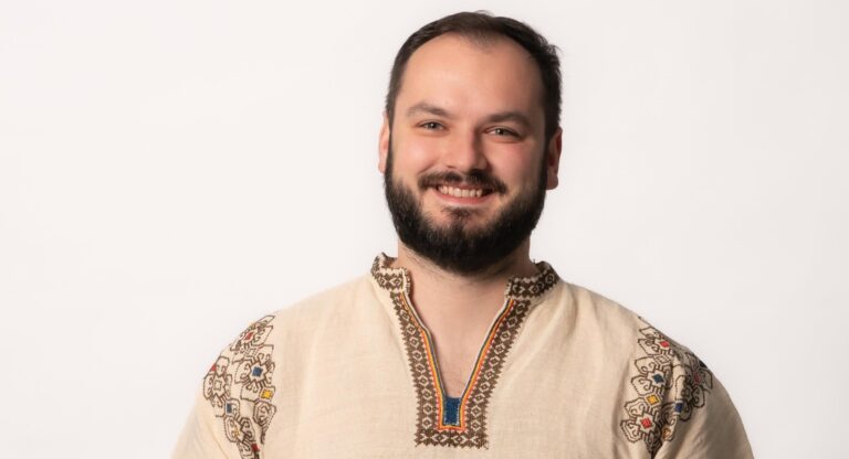 Plecare cu ecou din AUR Suceava. Consilierul județean Daniel Prelipcean își anunță demisia și denunță deriva partidului: „Nu pot fi decor într-o sală de ședință, în care votul îți e dictat, nu ales”